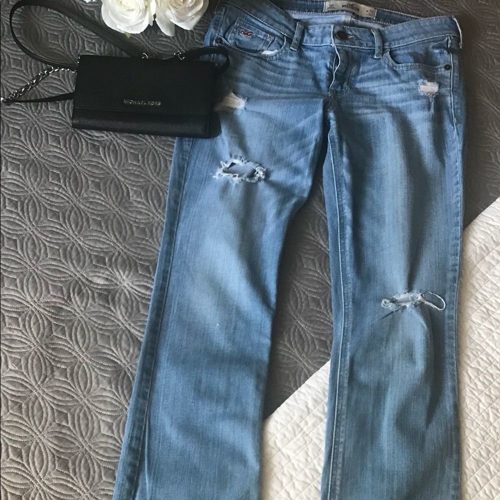 Hollister Straight Leg Distressed Jeans - Size 5R